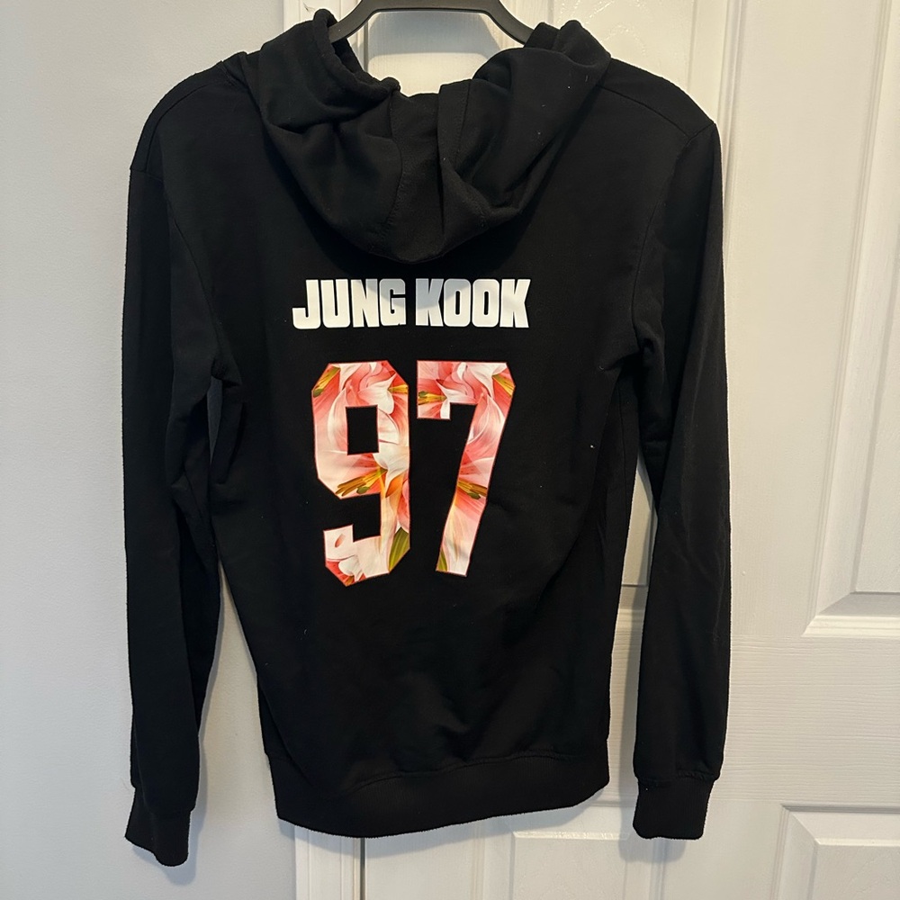 Black BTS Logo Sweater: Jung Kook - Picture 2 of 2